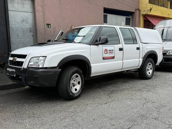 CHEVROLET S10 2.4 MPFI EXECUTIVE 4X2 CD 8V FLEX 4P MANUAL